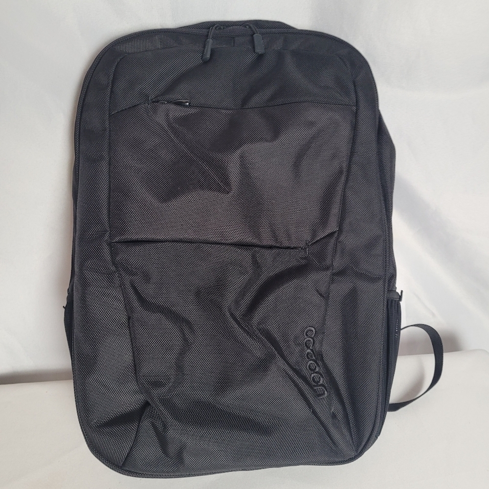 Cocoon Tech 16" Black Backpack Like New Water Resistant